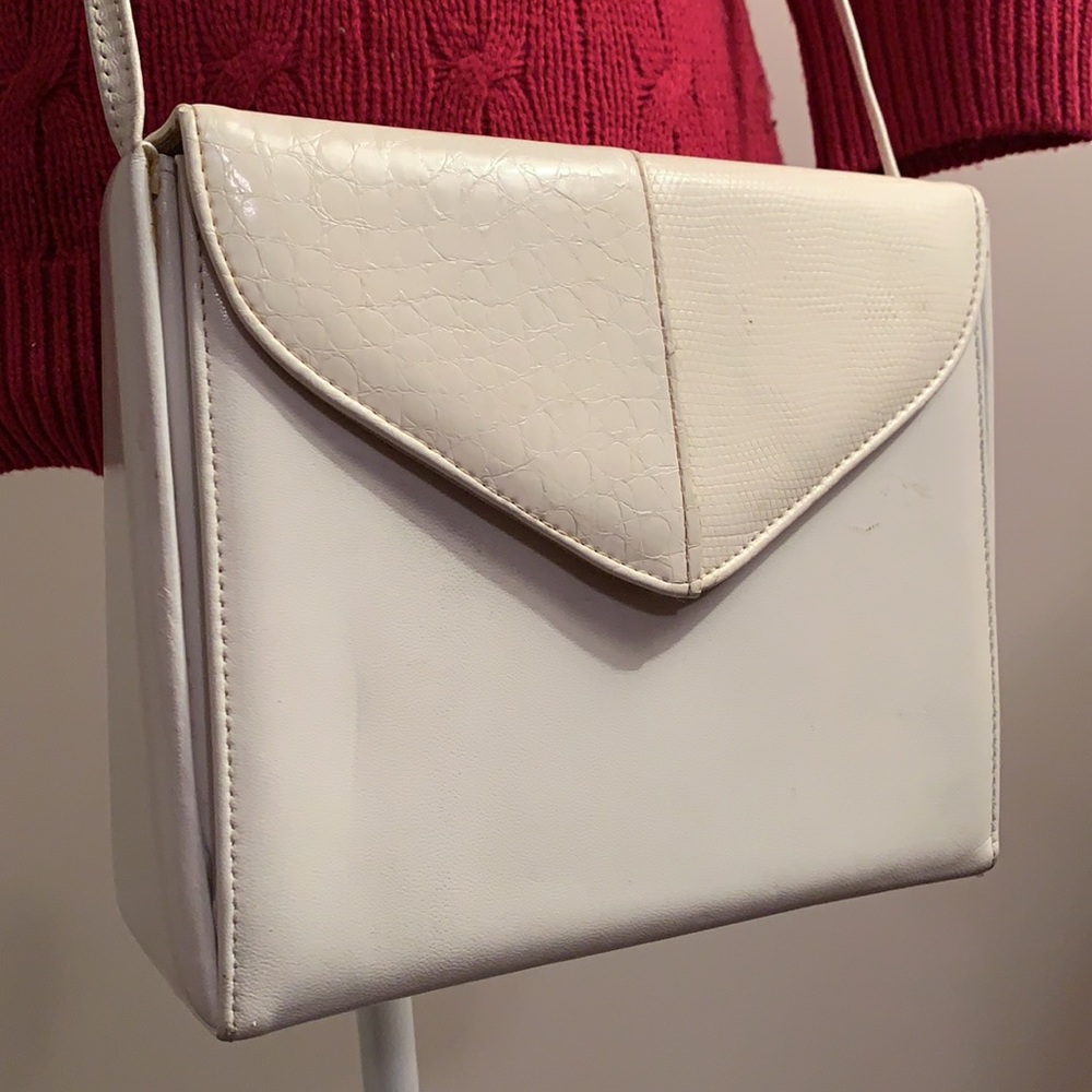 Easy Spirit White Leather Crossbody Bag